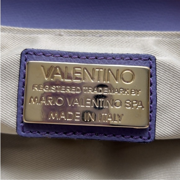 Valentino Lavender Crossbody with Gold Chain - Picture 4 of 6